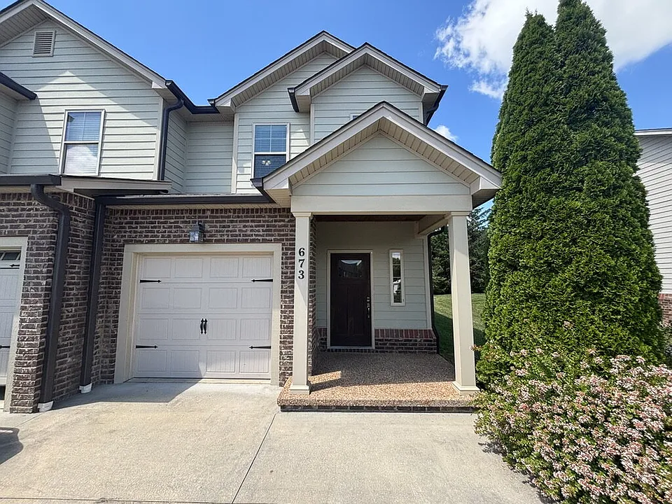 673 Cooper Sq