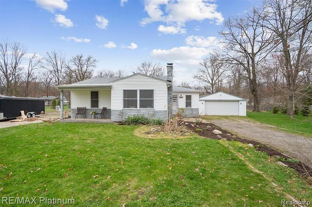 2837 Jackson Blvd photo 1