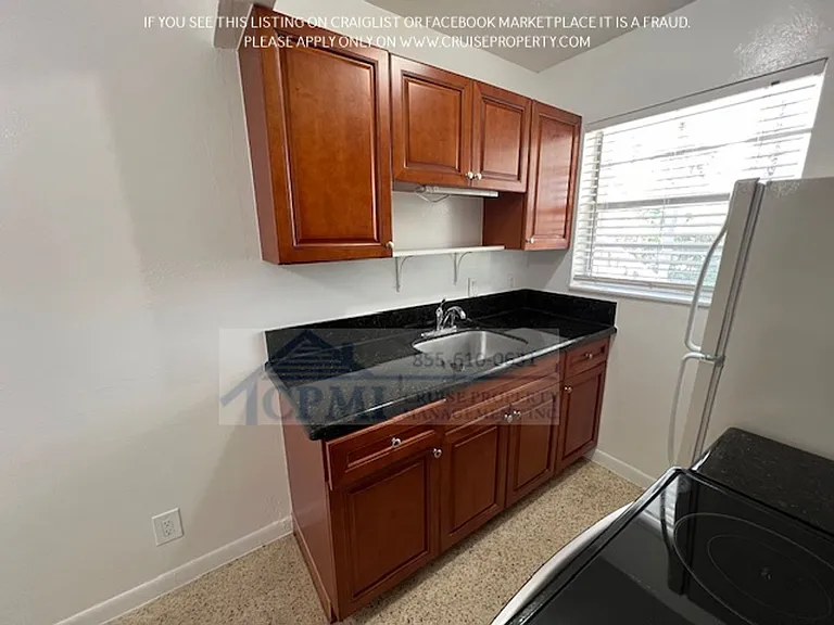 225 Ocean Breeze Lake Worth, FL 33460 — Photo 26