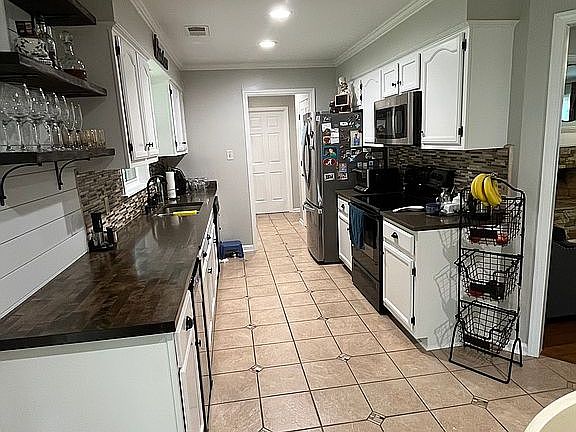 5th image of 688 Whittenburg Dr