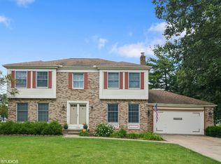4000 Brewster Dr, Westlake, OH 44145