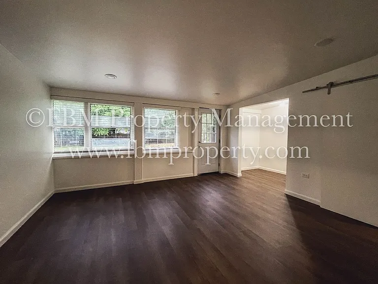 207 Kirksey St — Photo 9