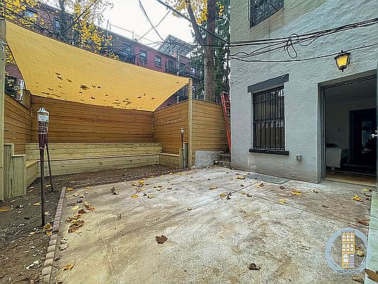 1st image of 405 Franklin Ave #1G