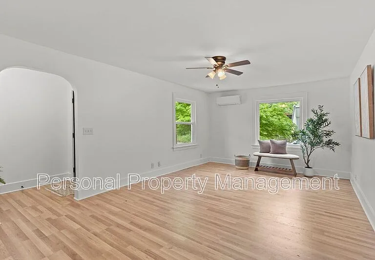1346 NW Couch St — Photo 5
