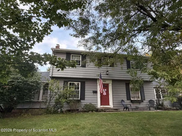 501 Tulip Cir, Clarks Summit, PA 18411