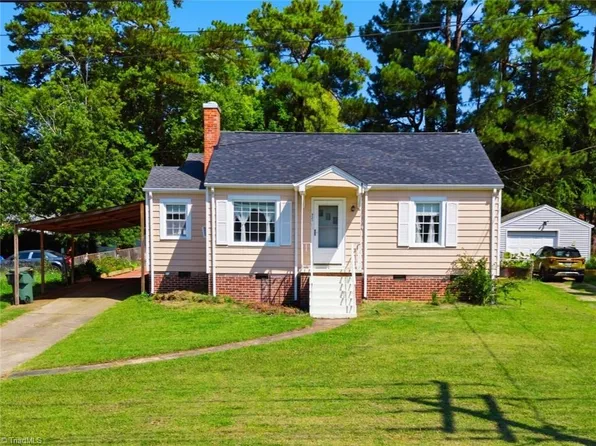 325 Gilbreath St, Graham, NC 27253