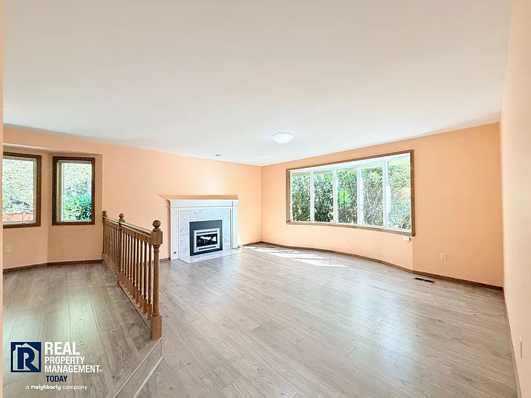 6319 46th Street Ct W — Photo 2