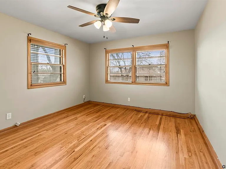 5518 Woolworth Ave — Photo 18