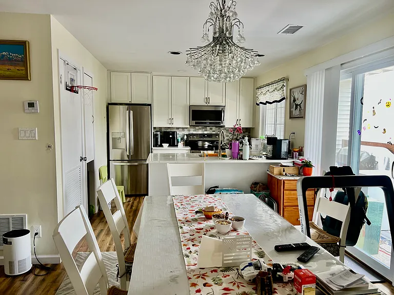 12936 Grays Pointe Rd #B — Photo 2