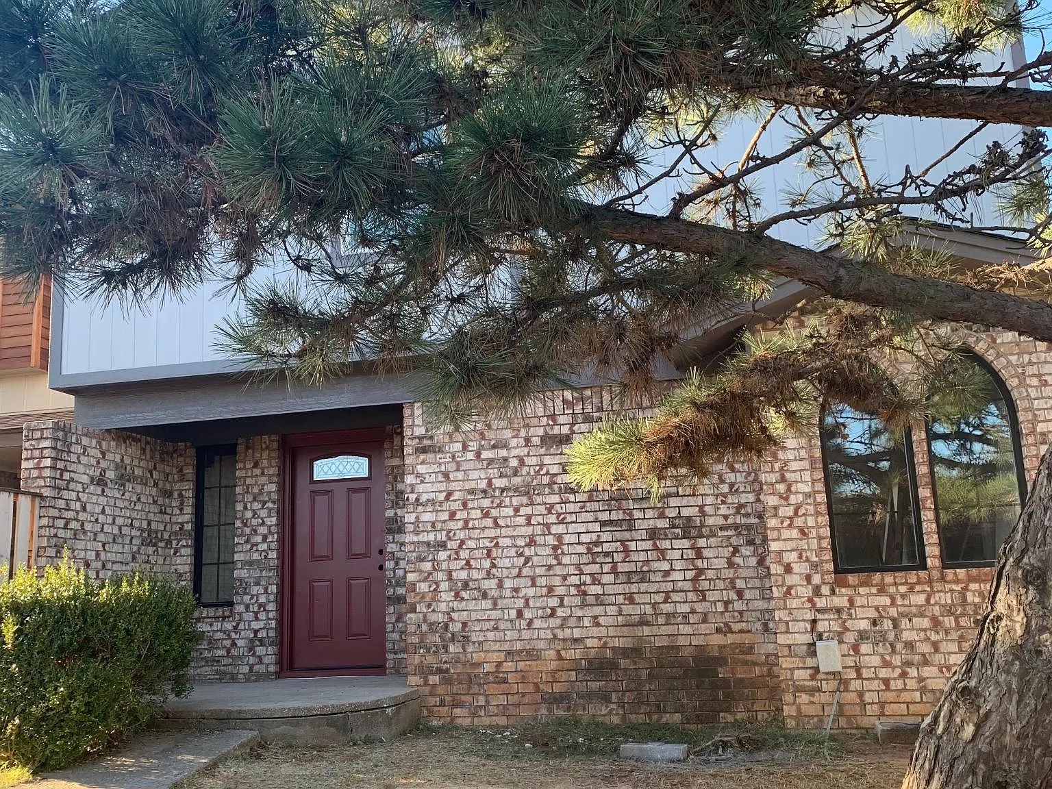 3 bed, 1700 sqft, $1,500 — Photo 2