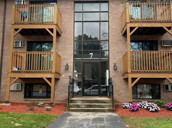7 Lancelot Court #4, Salem, NH 03079
