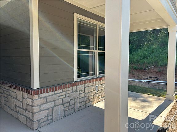 3rd image of 831A Wynnshire Dr