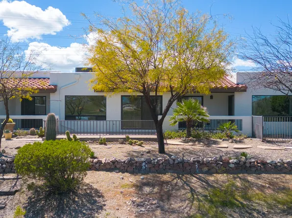 100 N LAZY FOX Road #14, Wickenburg, AZ 85390