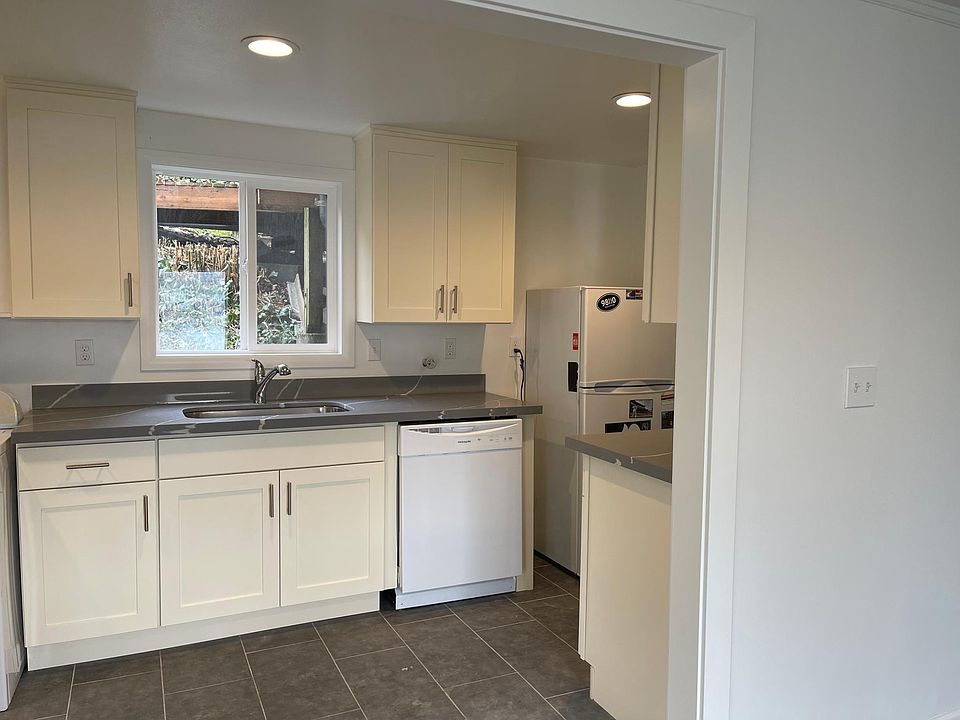 Brand New Kitchen