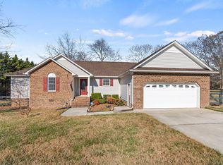 21 Bear Branch Rd, Estill Springs, TN 37330