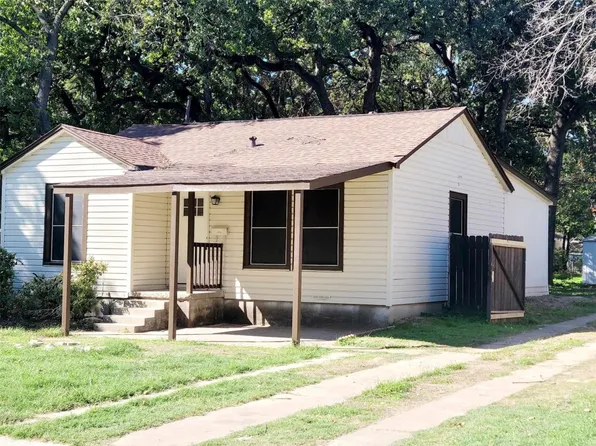 1107 Falcon Dr, Irving, TX 75060