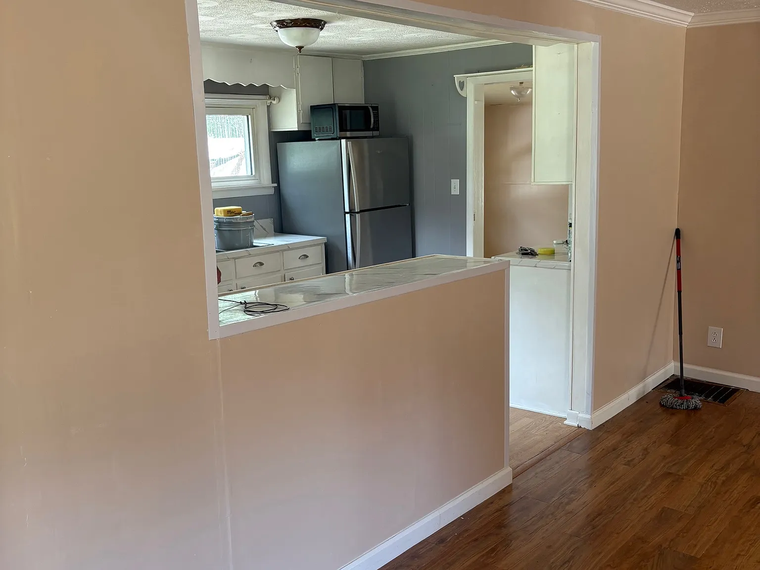 1108 Plaza St NW — Photo 2