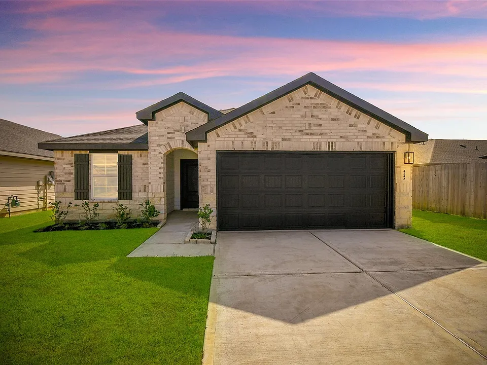 4243 Bromham Farms Dr