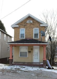 216 Spang Ave, Leechburg, PA, 15656