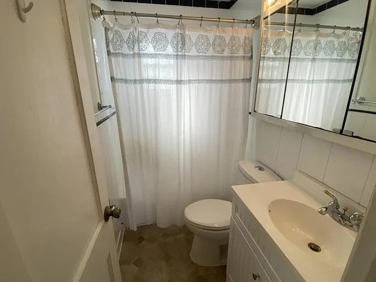 209 Homewood Dr — Photo 10