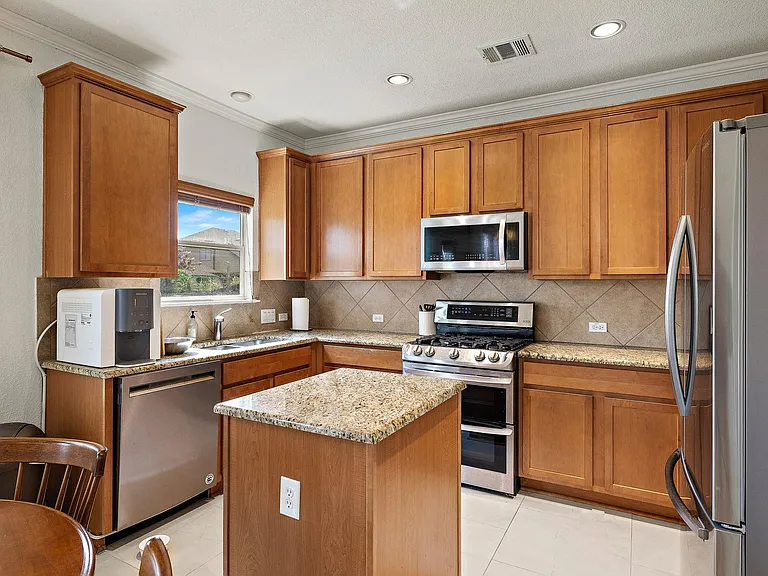 11509 Running Brush Ln — Photo 9