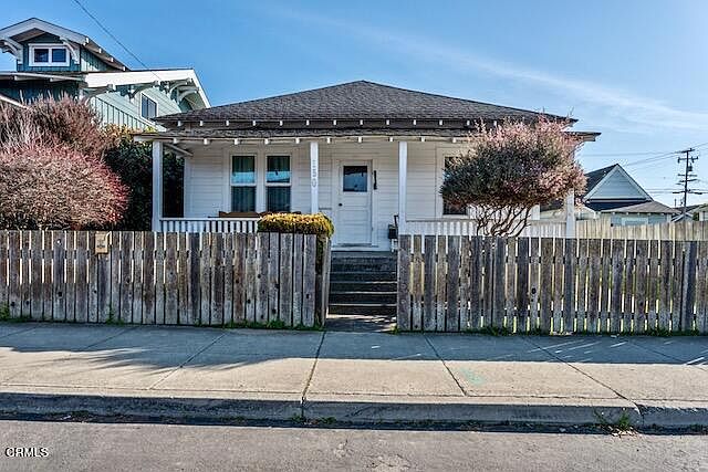 1st image of 150 S Franklin St