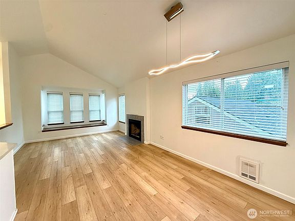 2nd image of 12043 Bartlett Avenue NE