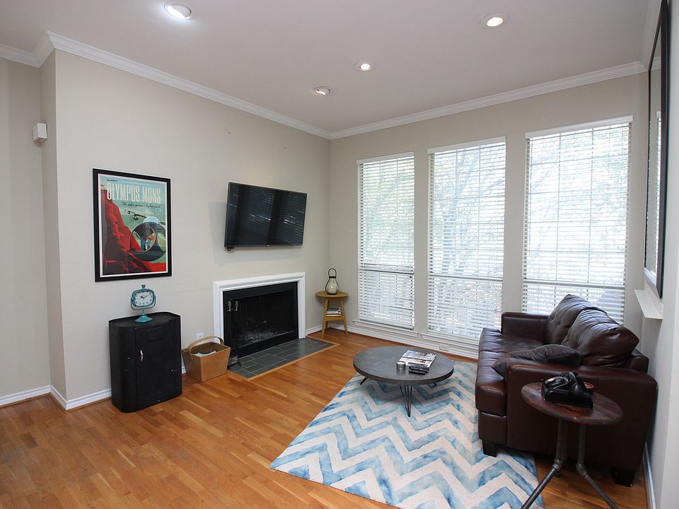 1st image of 4106 Newton Ave APT 105