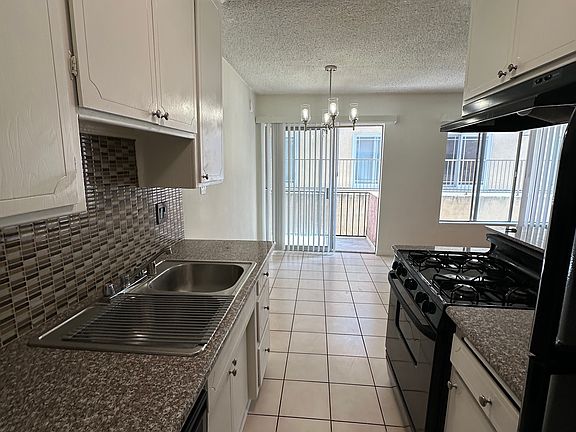 3rd image of 1710 Purdue Ave APT 104
