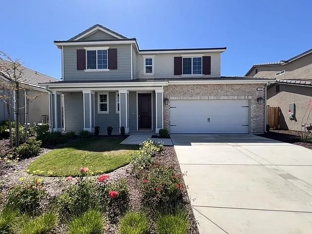 1229 Traverse Dr S — Photo 1