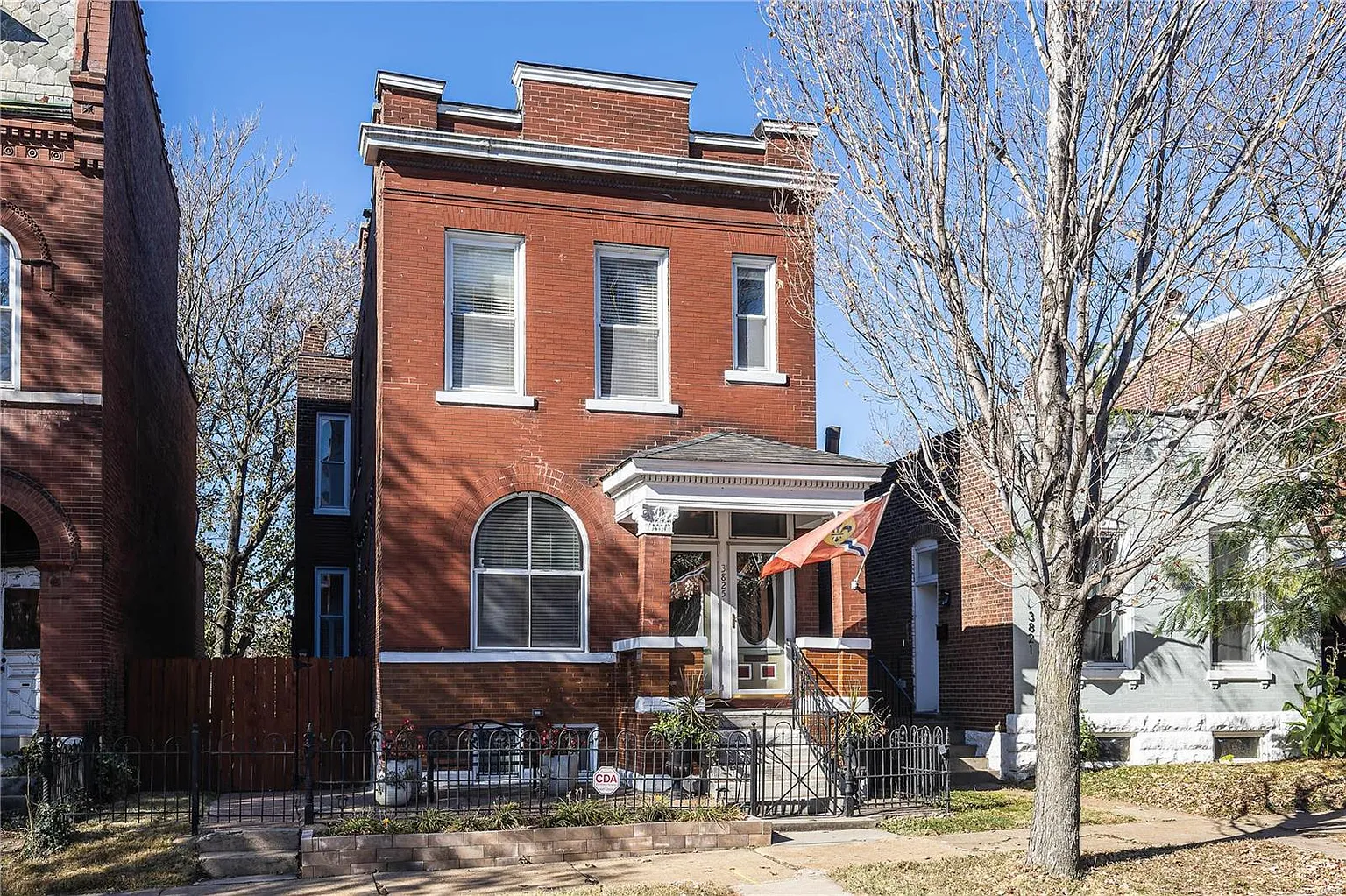 3825 Wisconsin Ave photo 1