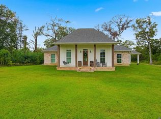 771 Carrier Rd, Pine Grove, LA 70453