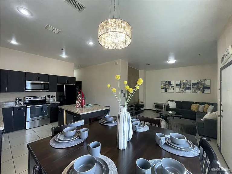 4217 Colbath Ave #430-A — Photo 9