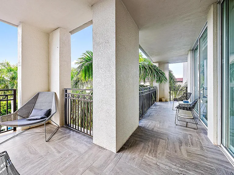 550 Okeechobee Blvd #422 — Photo 19