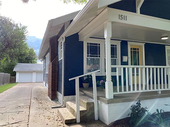 3rd image of 1511 S Jamestown Ave