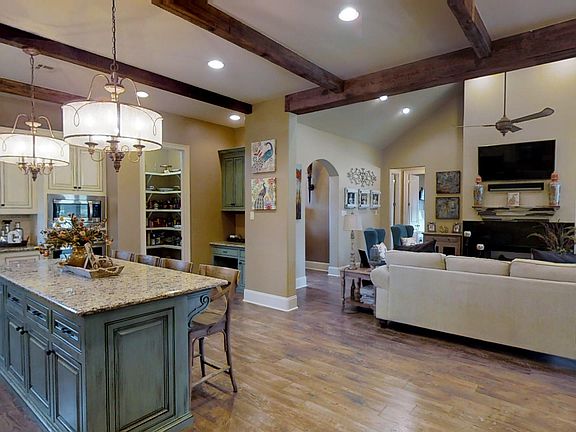 5th image of 109 Ideal St