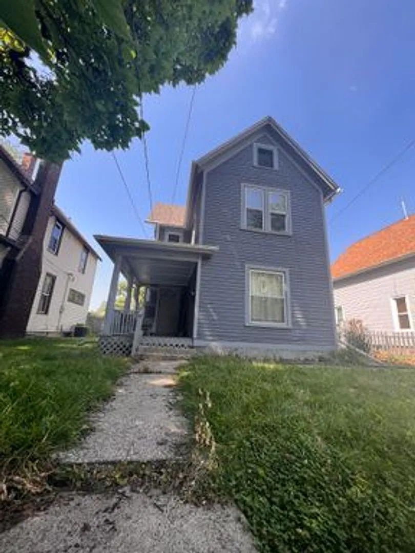 1845 14th Ave — Photo 1