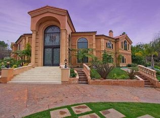 4141 Hayvenhurst Ave, Encino, CA 91436