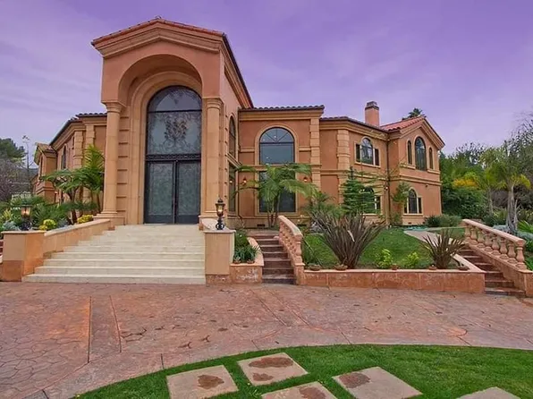 4141 Hayvenhurst Ave, Encino, CA 91436