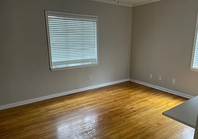 242 Pershing Ave — Photo 7