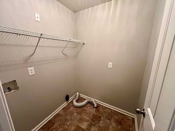 4th image of 1539 Ballater Dr