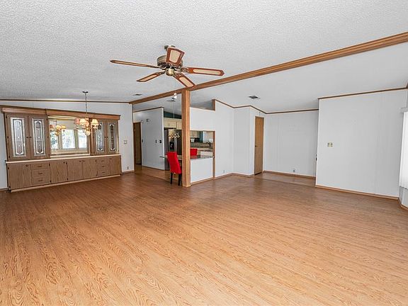 5th image of 1706 FOX HILL DRIVE