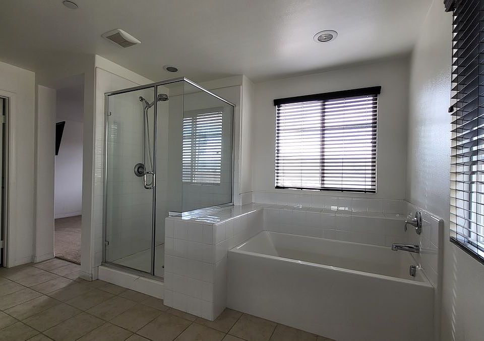 1st image of 89 Linden Ln