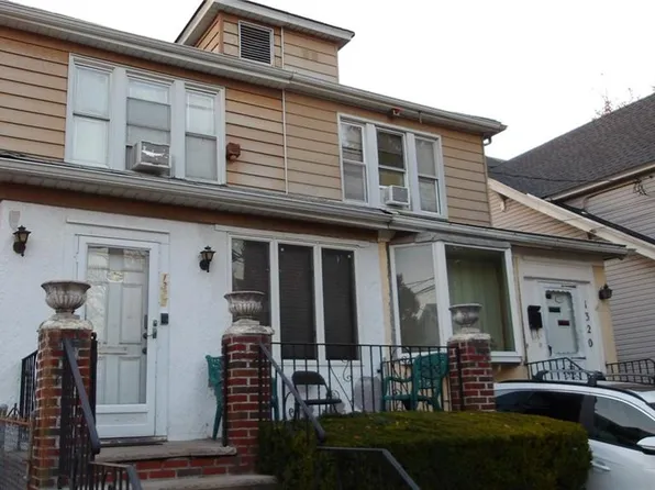 1322 E 34th St, Brooklyn, NY 11210