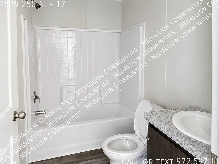 75 W 250 N #17 — Photo 6