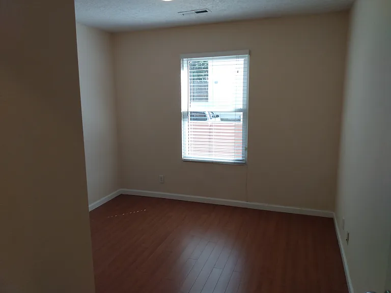 1512 Gold Ave SE #E — Photo 18
