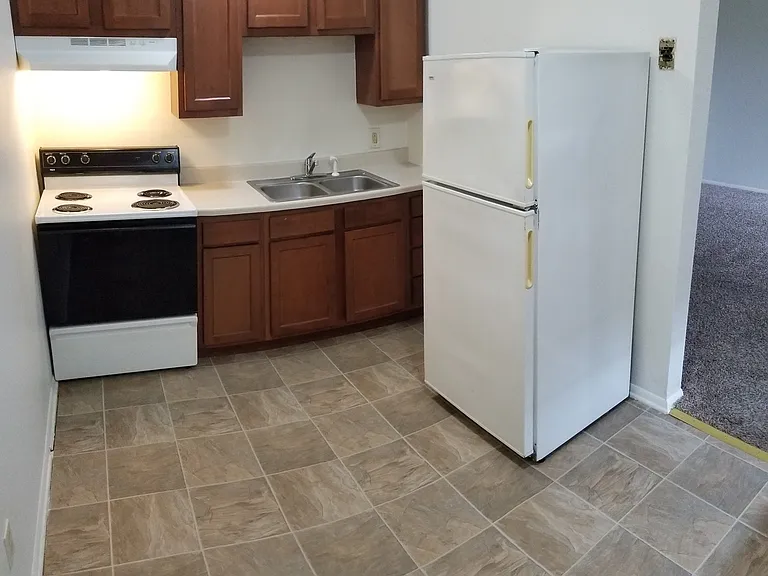 Aquarius Apartments — Photo 2