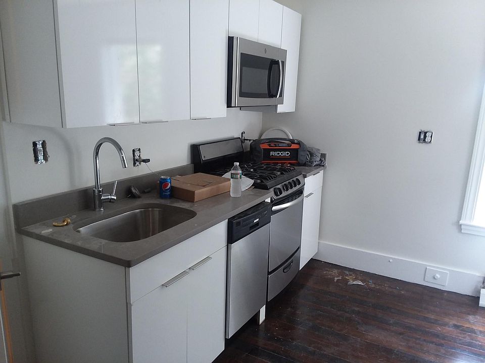 2nd image of 29 Sargent Ave APT 3
