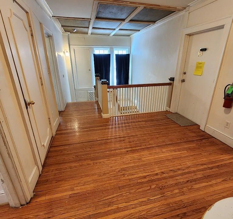 Building Photo 3