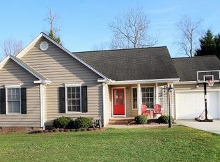 1320 Rolling Meadow Ct, Burlington, NC 27217